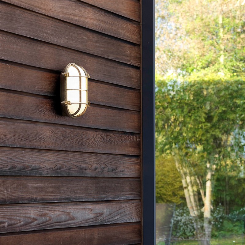 مصابيح جدارية زجاجية نحاسية بس - مراجعة Outdoor Lighting Brass وسعره