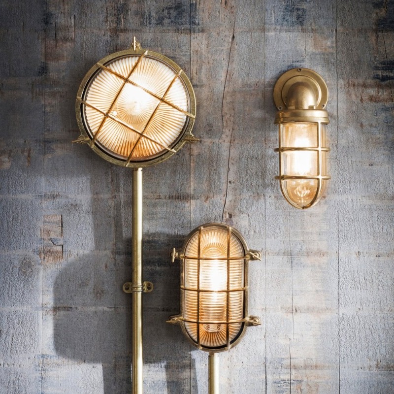 مصابيح جدارية زجاجية نحاسية بس - مراجعة Outdoor Lighting Brass وسعره