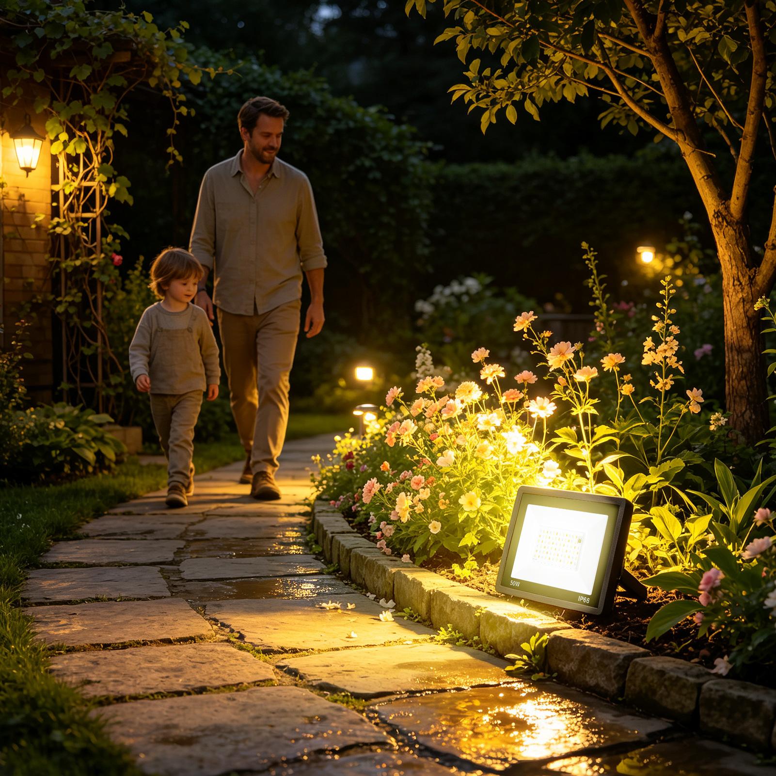 مصباح LED خارجي متعدد الألوان  - مراجعة Outdoor Yard Lighting Fixtures وسعره